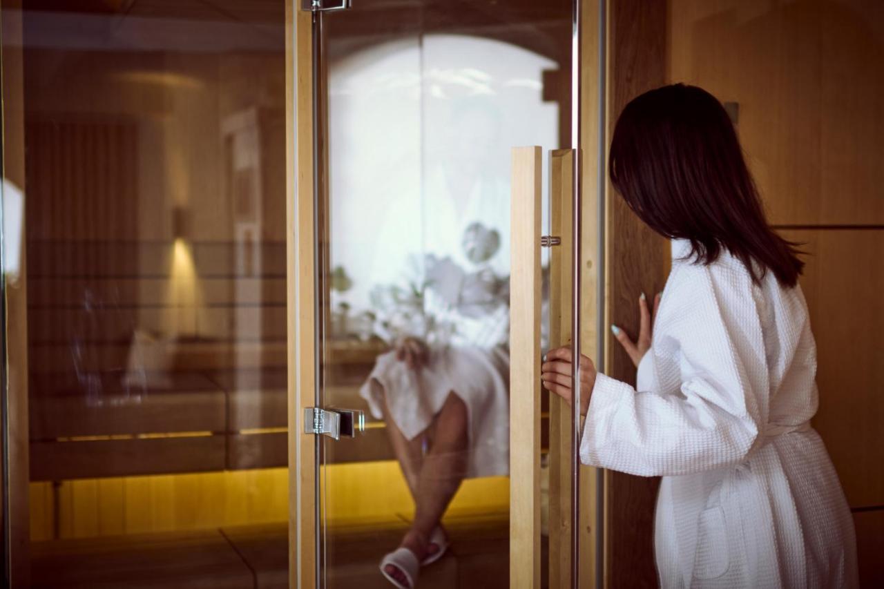 Hotel Continental Relax & Spa 할름스타드 외부 사진