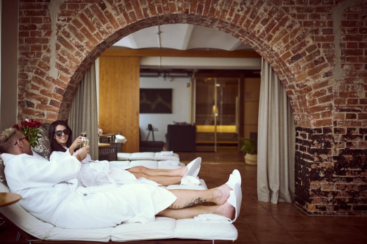 Hotel Continental Relax & Spa 할름스타드 외부 사진