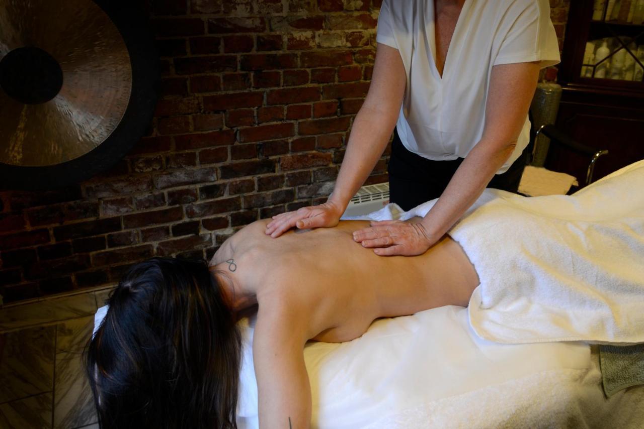 Hotel Continental Relax & Spa 할름스타드 외부 사진