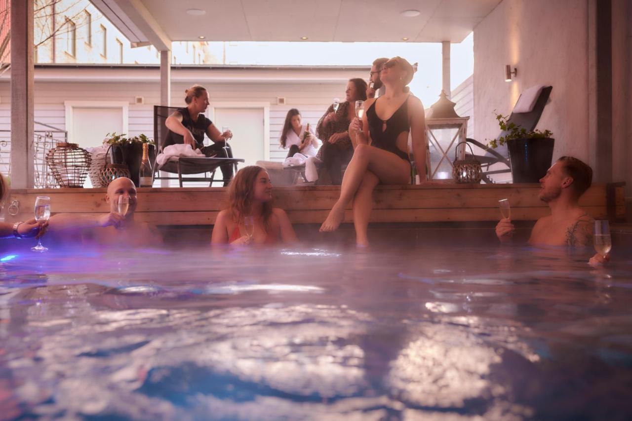 Hotel Continental Relax & Spa 할름스타드 외부 사진